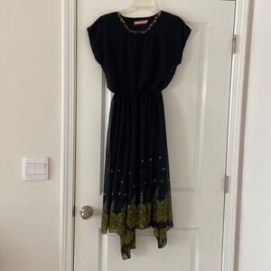 Black cap sleeves dress